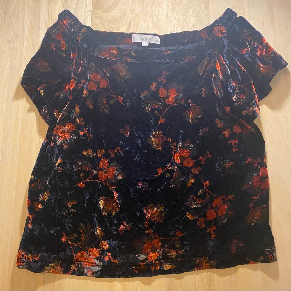 LOFT Velvet Top on/off shoulder Floral Print Petite Medium